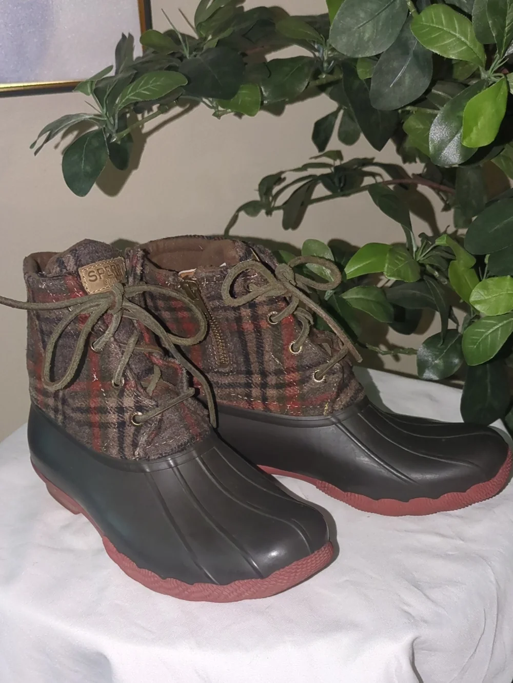 Sperry women saltwater